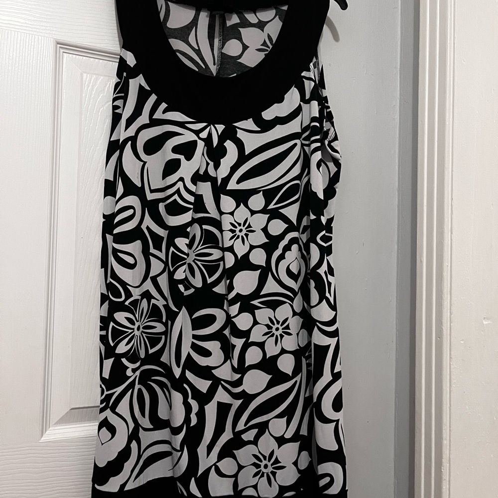 Enfocus Studio Black and White Floral Blouse